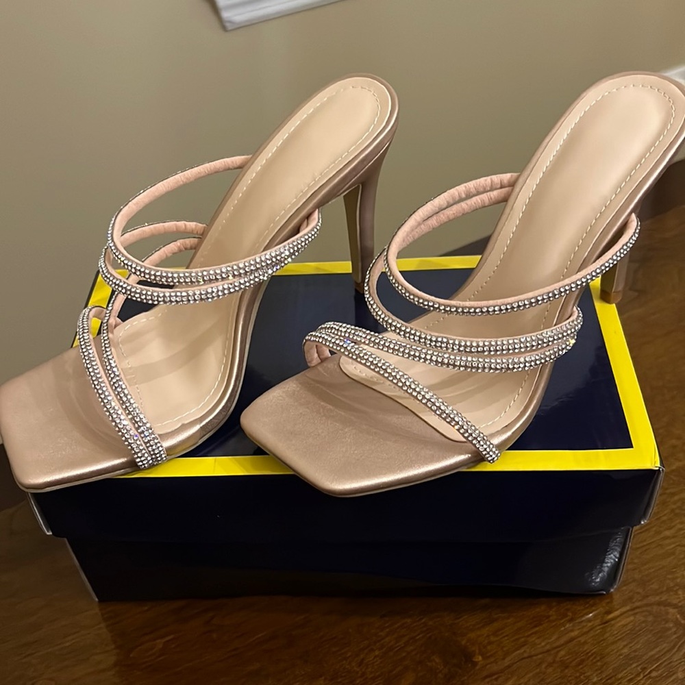 Sandals are new!!!